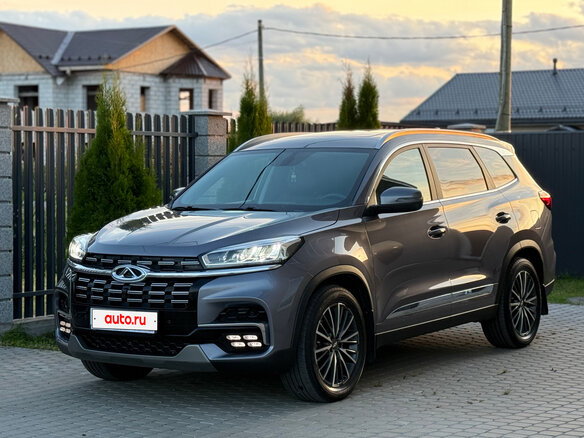 2023 Chery Tiggo 8 I Рестайлинг, серый, 1799000 рублей - вид 2