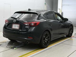 2017 Mazda Axela III Рестайлинг, чёрный, 965005 рублей, вид 4