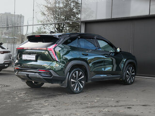 2024 Geely Atlas II, зелёный, 2990000 рублей, вид 4