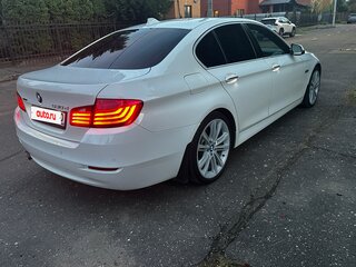 2013 BMW 5 серии 530d xDrive VI (F10/F11/F07) Рестайлинг, белый, 2250000 рублей, вид 5