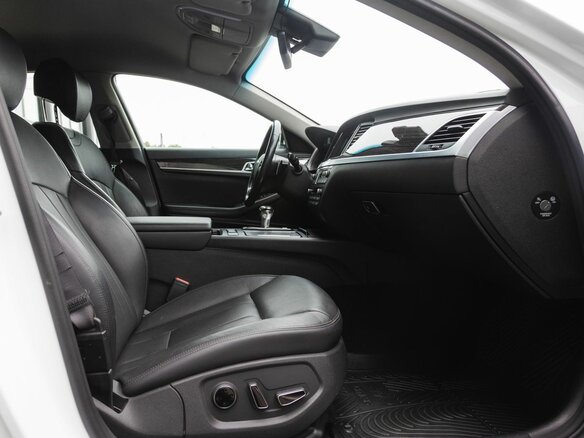 2019 Genesis G80 I, белый, 2500000 рублей - вид 9