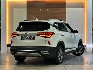 2020 Kia Seltos I, белый, 2129990 рублей, вид 4