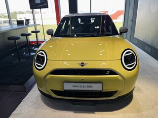 2025 Mini Hatch Cooper Electric SE IV (F65/F66/J01), жёлтый, 5590000 рублей, вид 2