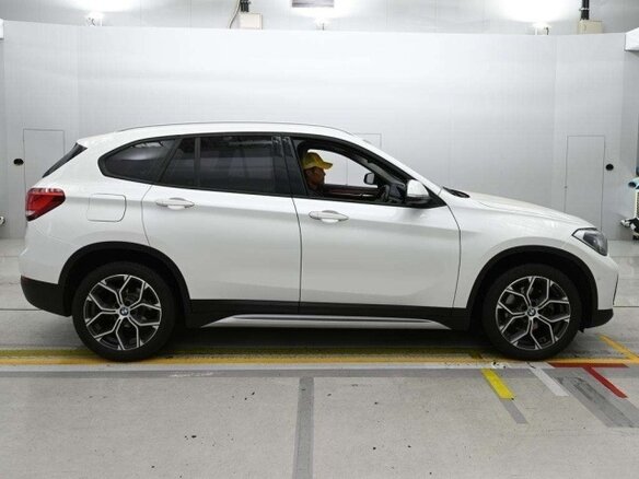 2021 BMW X1 18d xDrive II (F48) Рестайлинг, белый, 1935000 рублей - вид 2