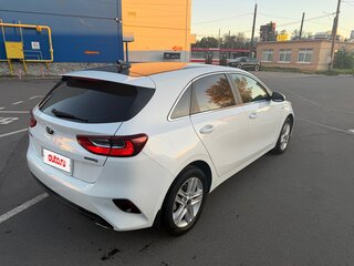 2019 Kia Ceed III, белый, 1850000 рублей, вид 2