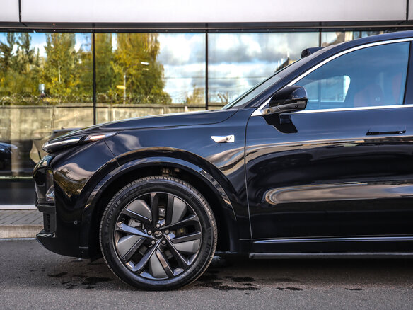 2023 Li Auto (Lixiang) L9 44.5 kWh I, чёрный, 6499000 рублей - вид 9