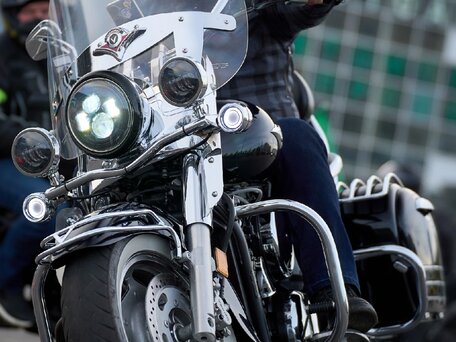 2008 Kawasaki VN1600 Vulcan, чёрный, 680086 рублей, вид 1