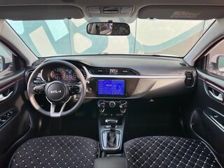 2021 Kia Rio IV Рестайлинг, белый, 1485000 рублей, вид 2