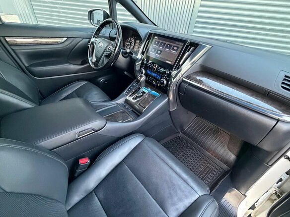 2021 Toyota Alphard III Рестайлинг, белый - вид 23