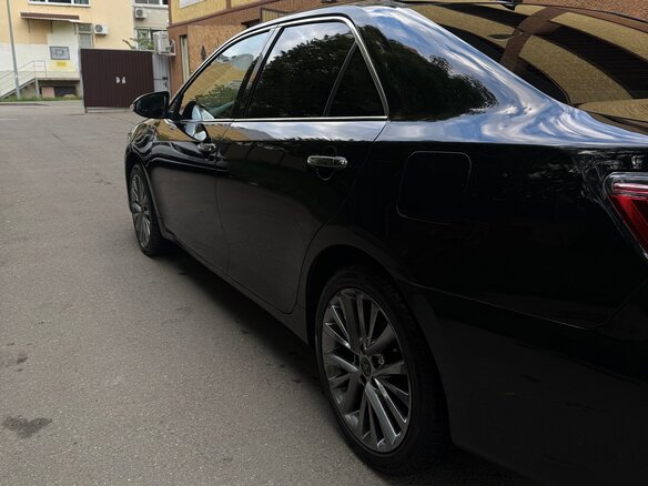 2017 Toyota Camry VII (XV50) Рестайлинг 2, чёрный, 2070000 рублей - вид 6