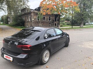 2020 Volkswagen Polo VI, чёрный, 1700000 рублей, вид 5