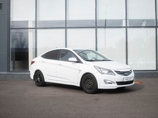 2014 Hyundai Solaris I Рестайлинг, белый, 650000 рублей, вид 5