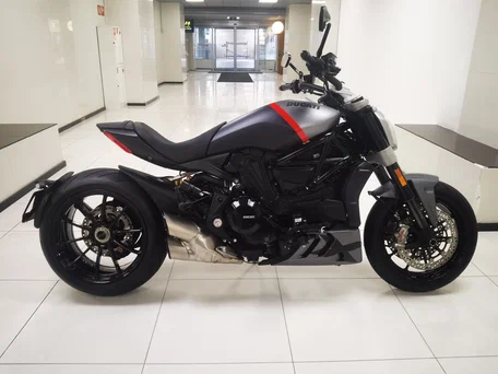 2021 Ducati Diavel, серый, 2390000 рублей, вид 1