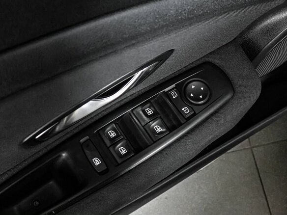 2012 Renault Fluence I, бежевый, 565000 рублей - вид 14