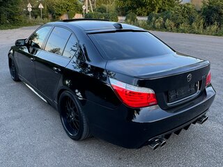 2008 BMW 5 серии 550i V (E60/E61) Рестайлинг, чёрный, 2750000 рублей, вид 2