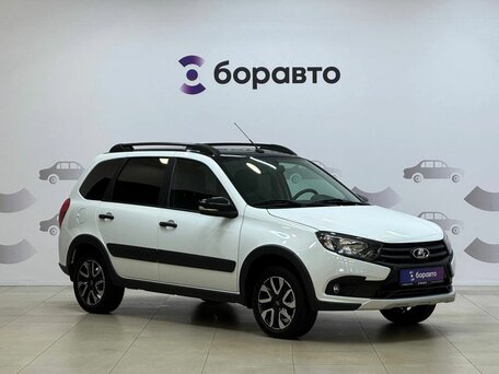 2025 Lada (ВАЗ) Granta Cross I Рестайлинг, белый, 1010000 рублей, вид 3