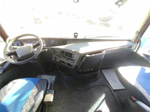2016 Volvo FH, красный, 5672450 рублей - вид 4