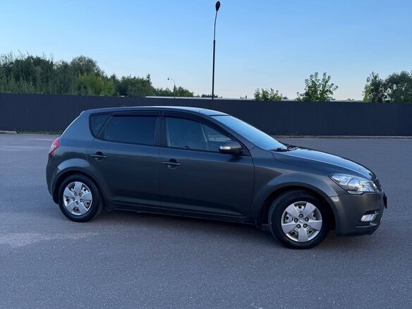 2012 Kia Ceed I Рестайлинг, серый, 730000 рублей - вид 2