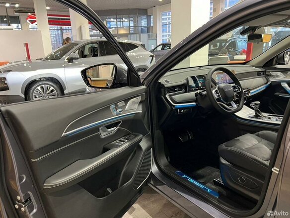 2026 Jetour X70+ I Рестайлинг, серый, 3399000 рублей - вид 5