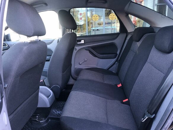 2010 Ford Focus II Рестайлинг, чёрный - вид 10