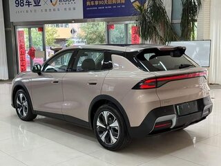 2026 Changan Qiyuan Q05 51.9 kWh II, бежевый, 2390017 рублей, вид 4