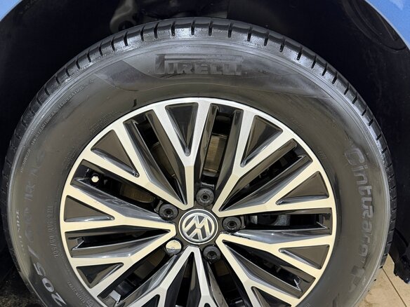 2020 Volkswagen Jetta 6-speed VII, синий, 1550000 рублей - вид 16