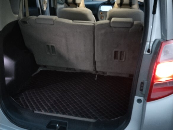 2005 Toyota Ractis I, серый, 465000 рублей - вид 10