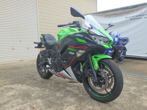 2022 Kawasaki Ninja 650, зелёный, 850000 рублей