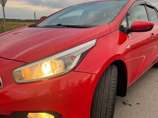 2013 Kia Ceed II, красный, 780000 рублей, вид 4