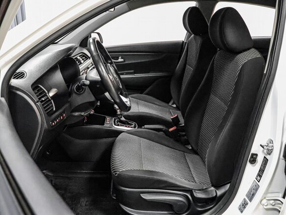 2018 Kia Rio IV, белый, 1279000 рублей - вид 7