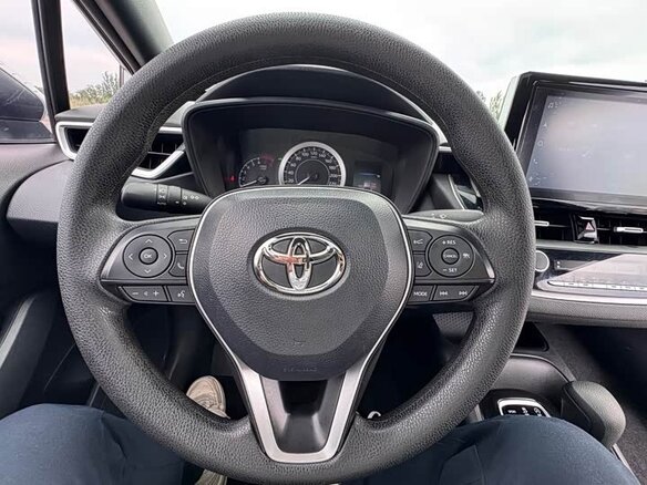 2023 Toyota Corolla XII (E210) Рестайлинг, серый, 1250000 рублей - вид 11