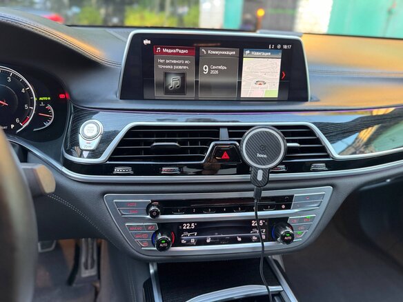 2018 BMW 7 серии 740d xDrive VI (G11/G12), чёрный, 3700000 рублей - вид 20