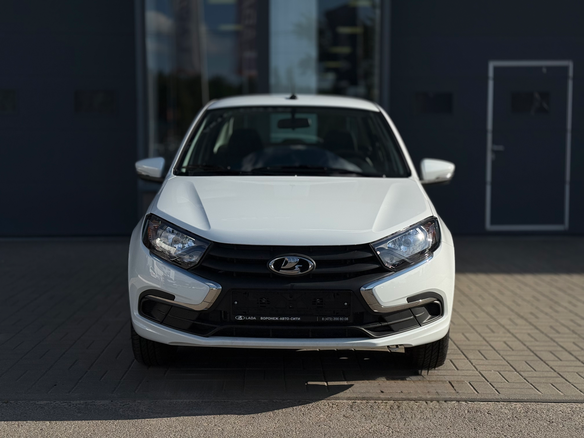 2026 Lada (ВАЗ) Granta I Рестайлинг, белый, 1101000 рублей