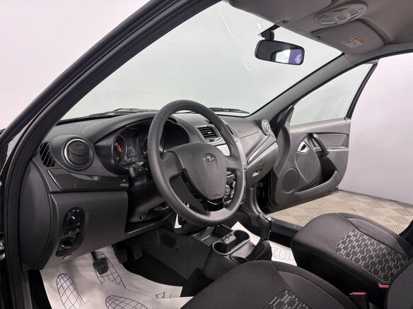 2026 Lada (ВАЗ) Granta Active Cross I Рестайлинг, чёрный, 1446000 рублей - вид 8
