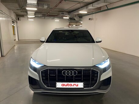 2020 Audi Q8 50 TDI I (4M), белый, 6250000 рублей, вид 2