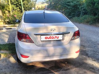 2012 Hyundai Solaris I, белый, 700000 рублей, вид 5