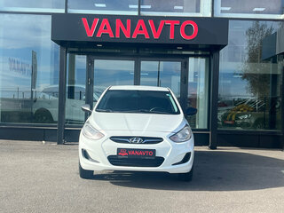 2013 Hyundai Solaris I, белый, 795000 рублей, вид 2