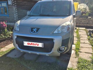 2012 Peugeot Partner II, бежевый, 699000 рублей, вид 1