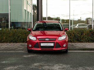 2011 Ford Focus III, красный, 750000 рублей, вид 3