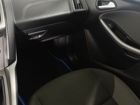 2011 Ford Focus III, чёрный - вид 14