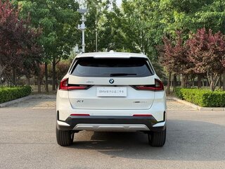 2025 BMW X1 Long 20Li sDrive III (U11/U12), белый, 3026111 рублей, вид 4