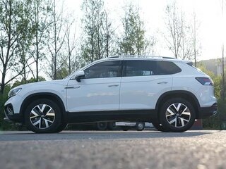 2022 Volkswagen Tayron I, белый, 1830000 рублей, вид 5