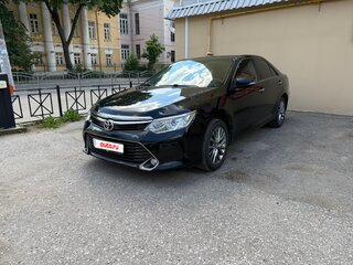 2016 Toyota Camry VII (XV50) Рестайлинг, чёрный, 1855000 рублей, вид 2