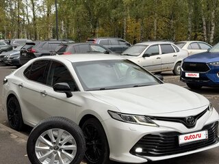 2020 Toyota Camry VIII (XV70), белый, 2895000 рублей, вид 5