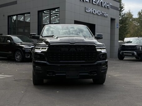 2026 Ram 1500 Crew Cab eTorque V Рестайлинг, чёрный, 11000000 рублей, вид 2