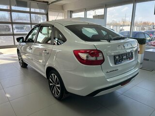 2026 Lada (ВАЗ) Granta I Рестайлинг, белый, 1324000 рублей, вид 5