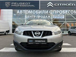 2013 Nissan Qashqai I Рестайлинг, серебристый, 1060000 рублей, вид 2