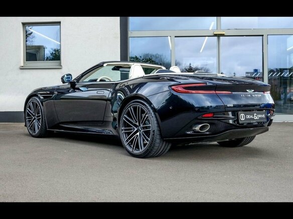2025 Aston Martin DB12, синий, 36500000 рублей - вид 5