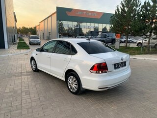 2017 Volkswagen Polo V Рестайлинг, белый, 1199900 рублей, вид 5
