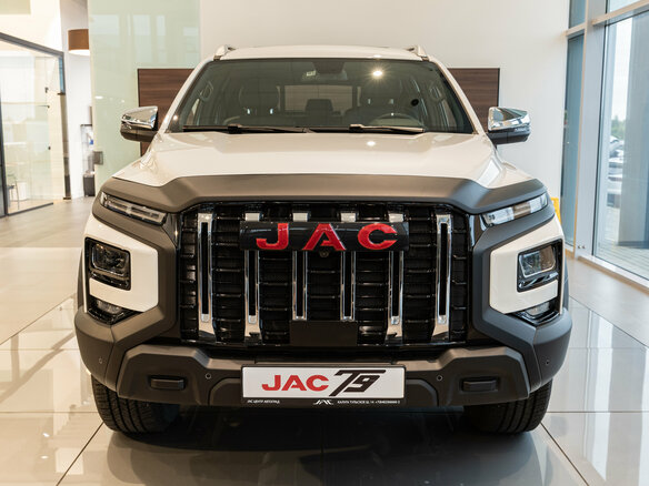 2025 JAC T9, белый - вид 2